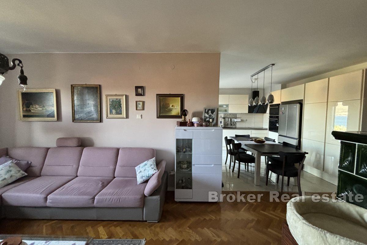 Komfortable Wohnung mit großem Garten