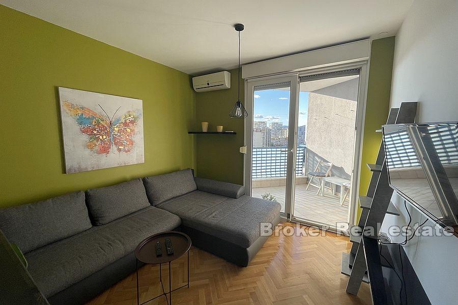 Sukoišan, moderne Einzimmerwohnung