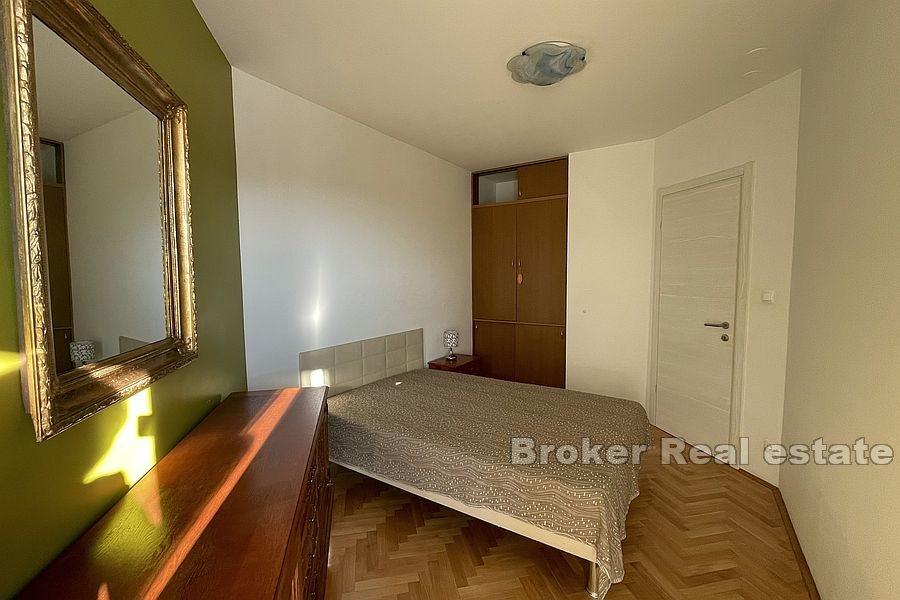 Sukoišan, moderne Einzimmerwohnung