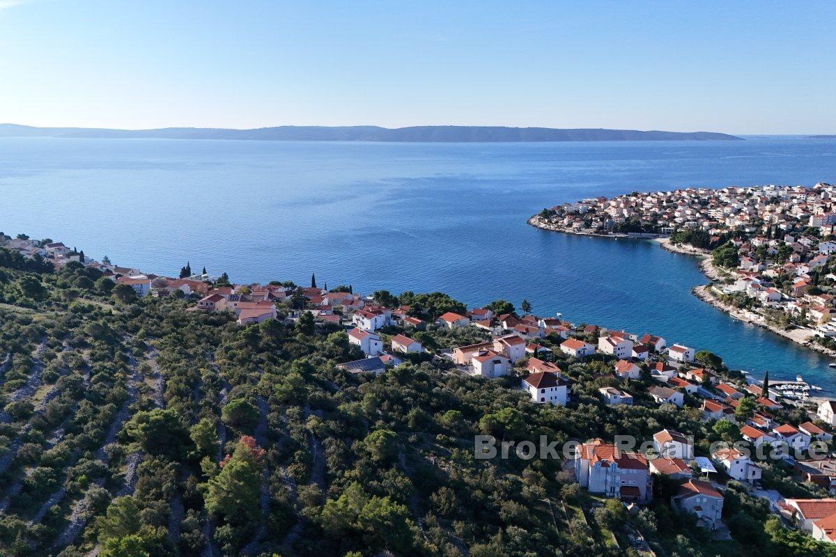 Ampio terreno edificabile vicino al mare
