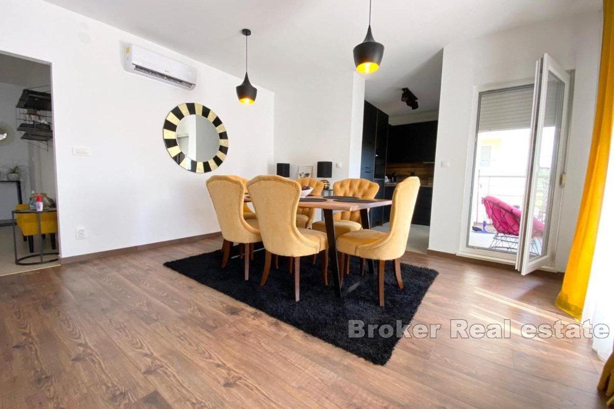 Modern trerumslägenhet