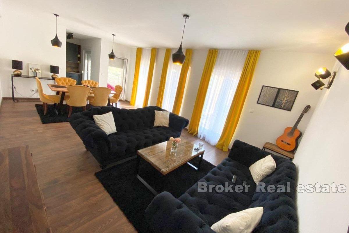 Modern trerumslägenhet