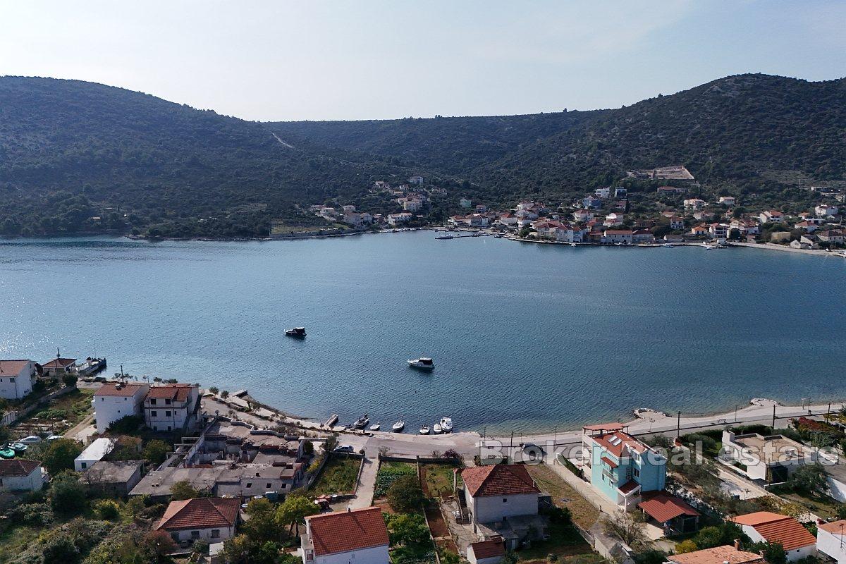 Ampio terreno edificabile vicino al mare