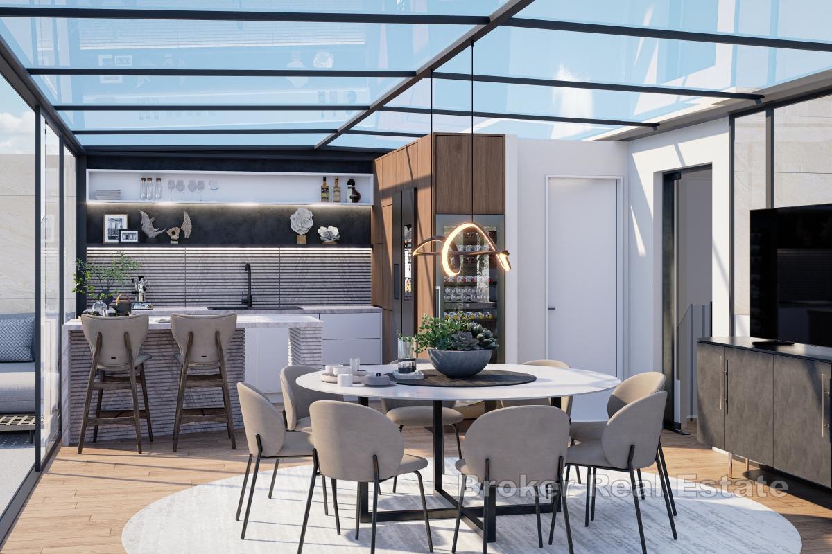 Penthouse apartmán v komplexu v první řadě u moře