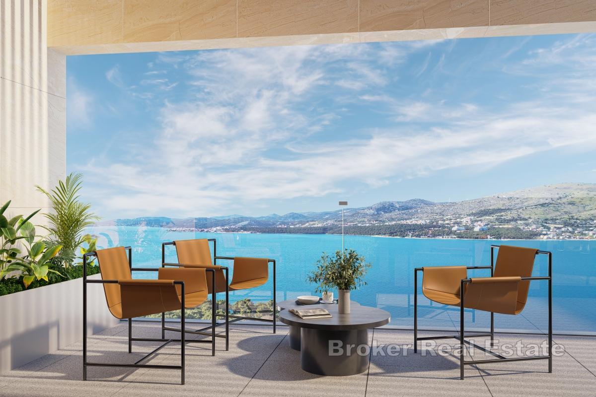 Einzigartige Penthouse-Wohnung mit Dachterrasse in erster Meeresreihe