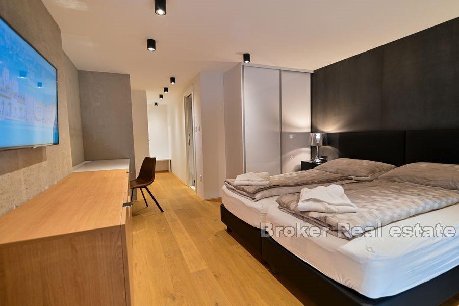 Spacious apartment with three units