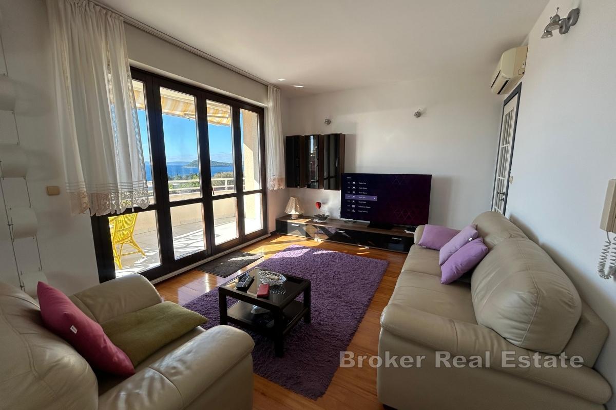 Exklusive 3-Zimmer-Wohnung mit Meerblick