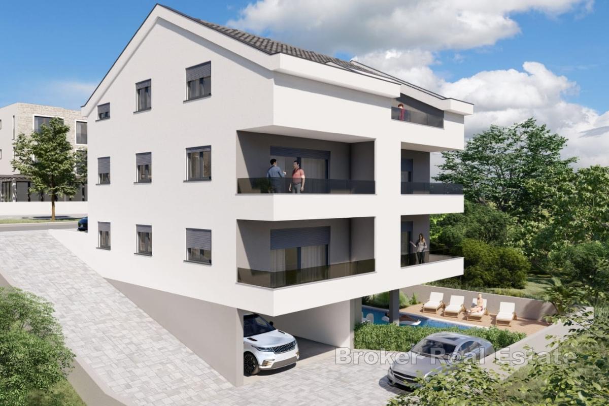 Lussuoso attico in un nuovo edificio vicino al mare
