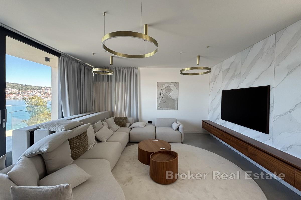 Villa de luxe avec piscine en bord de mer