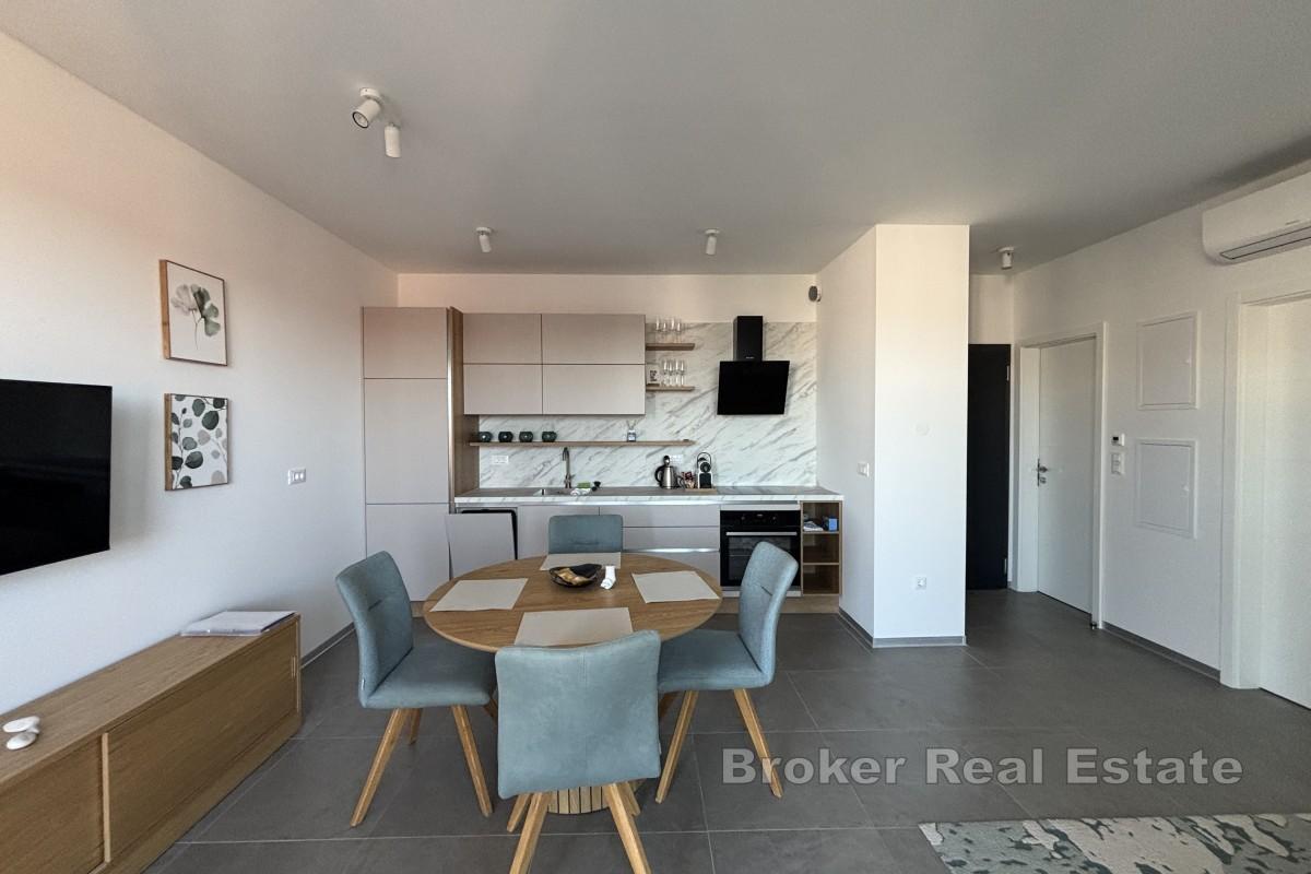 Un superbe appartement penthouse 2 chambres avec vue mer