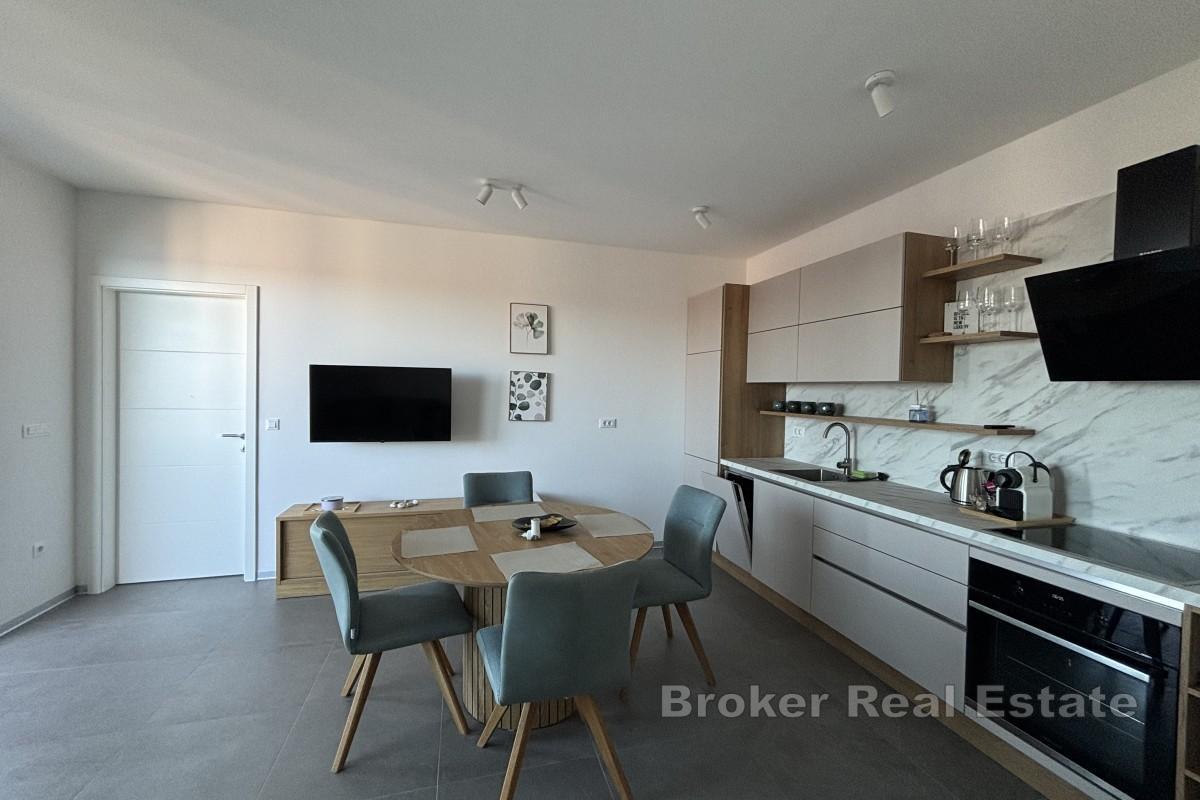 Un superbe appartement penthouse 2 chambres avec vue mer