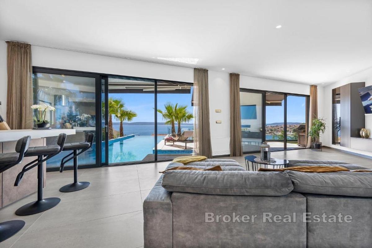 Einzigartige Villa mit Pool und Meerblick