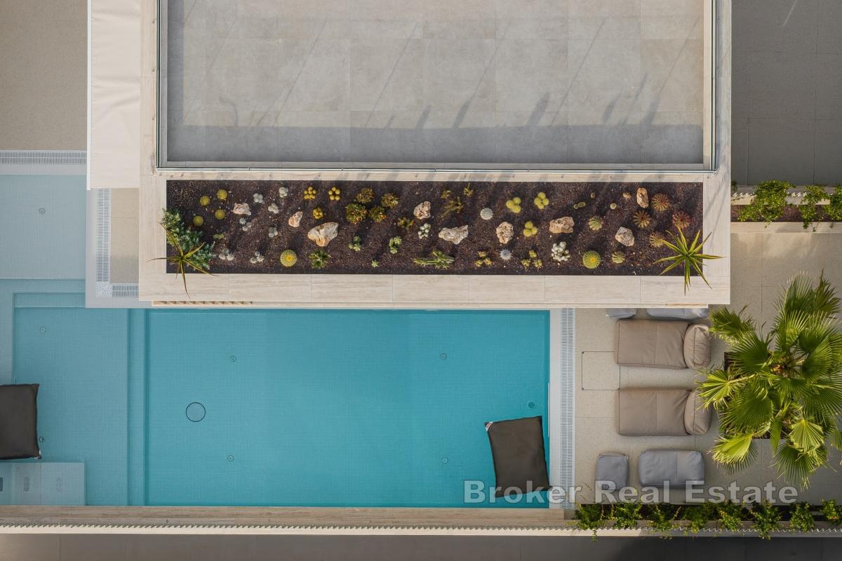 Exklusive Wohnung mit Dachterrasse und Meerblick