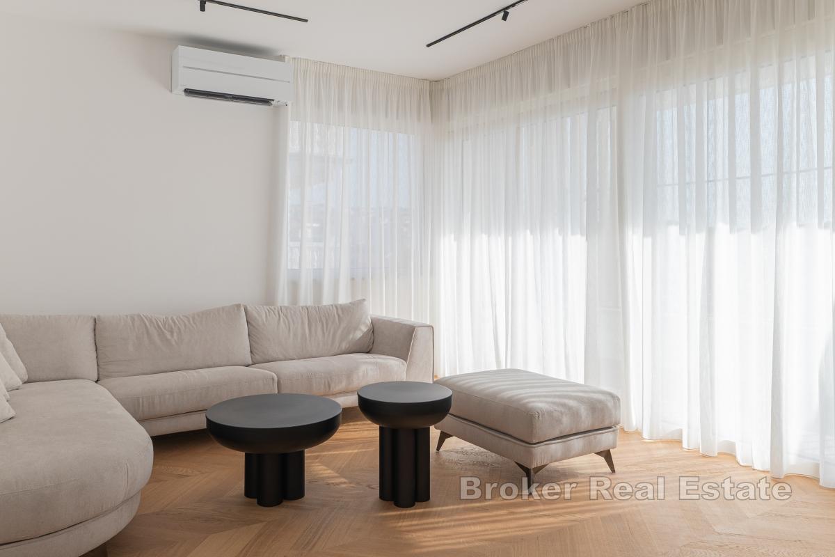 Exklusive Wohnung mit Dachterrasse und Meerblick
