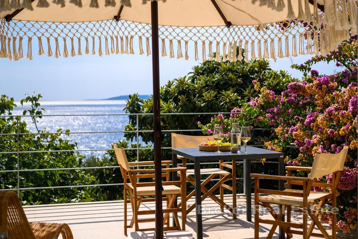 Zrekonstruovaný dvojdomek u moře