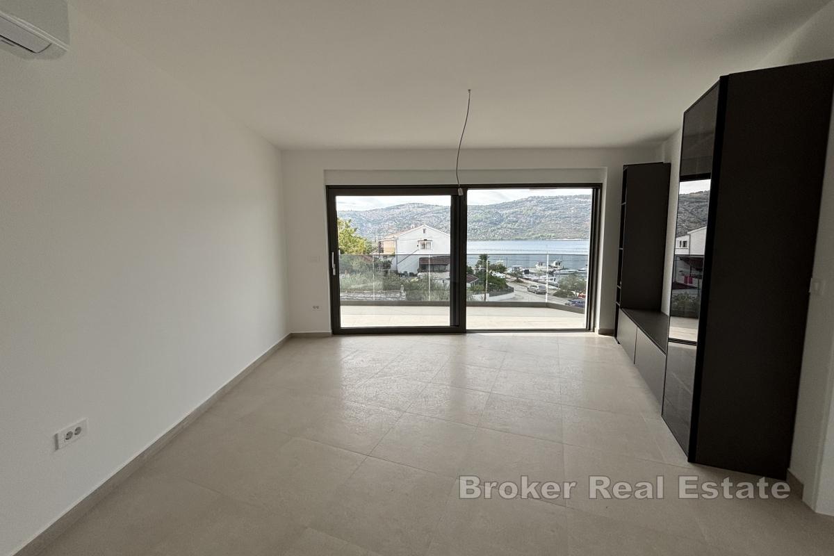Dvoupokojový penthouse apartmán v první řadě u moře
