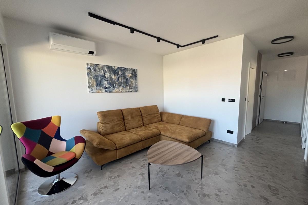 Großzügiges Penthouse mit Meerblick und Garagenstellplatz