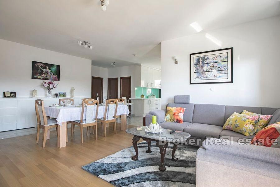 Třípokojový apartmán s výhledem na moře