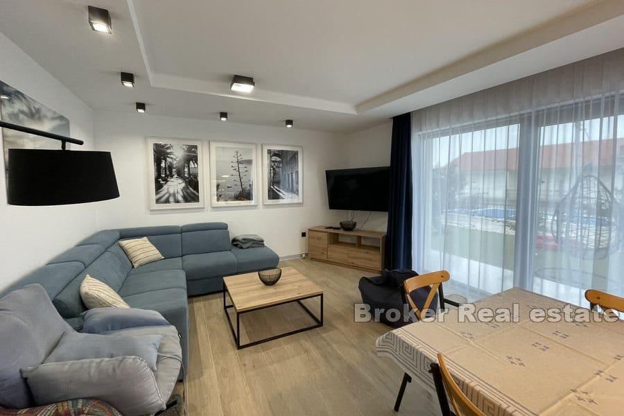 Bella villa con piscina e vista mare