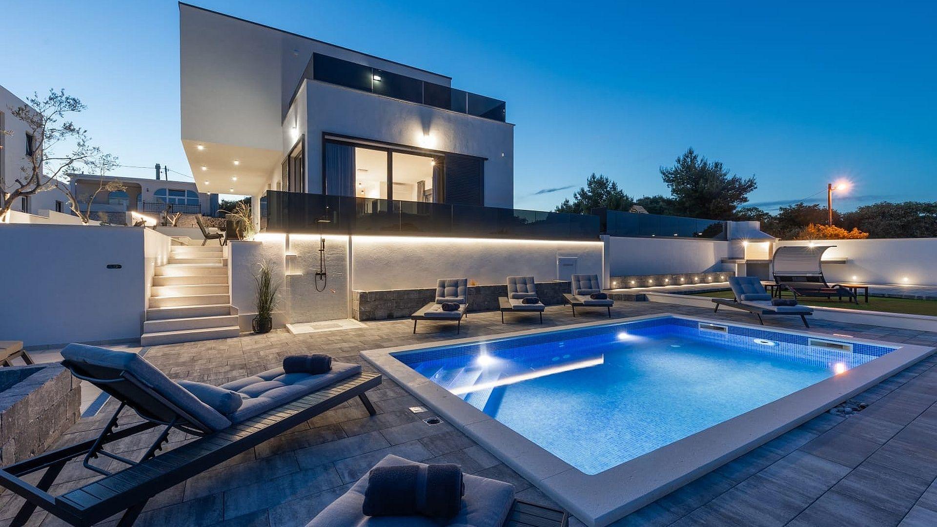 Lyxig villa med pool
