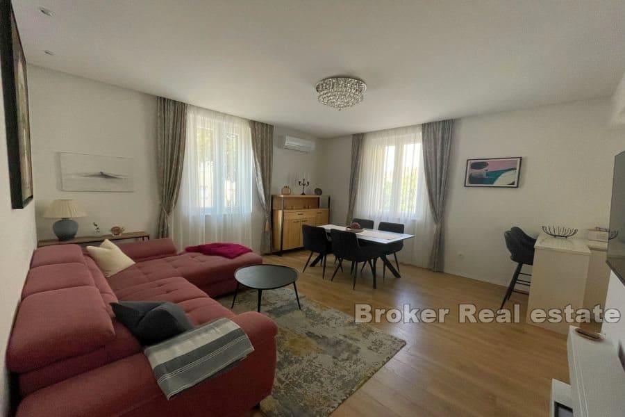 Manuš, luksuzan stan u blizini centra grada