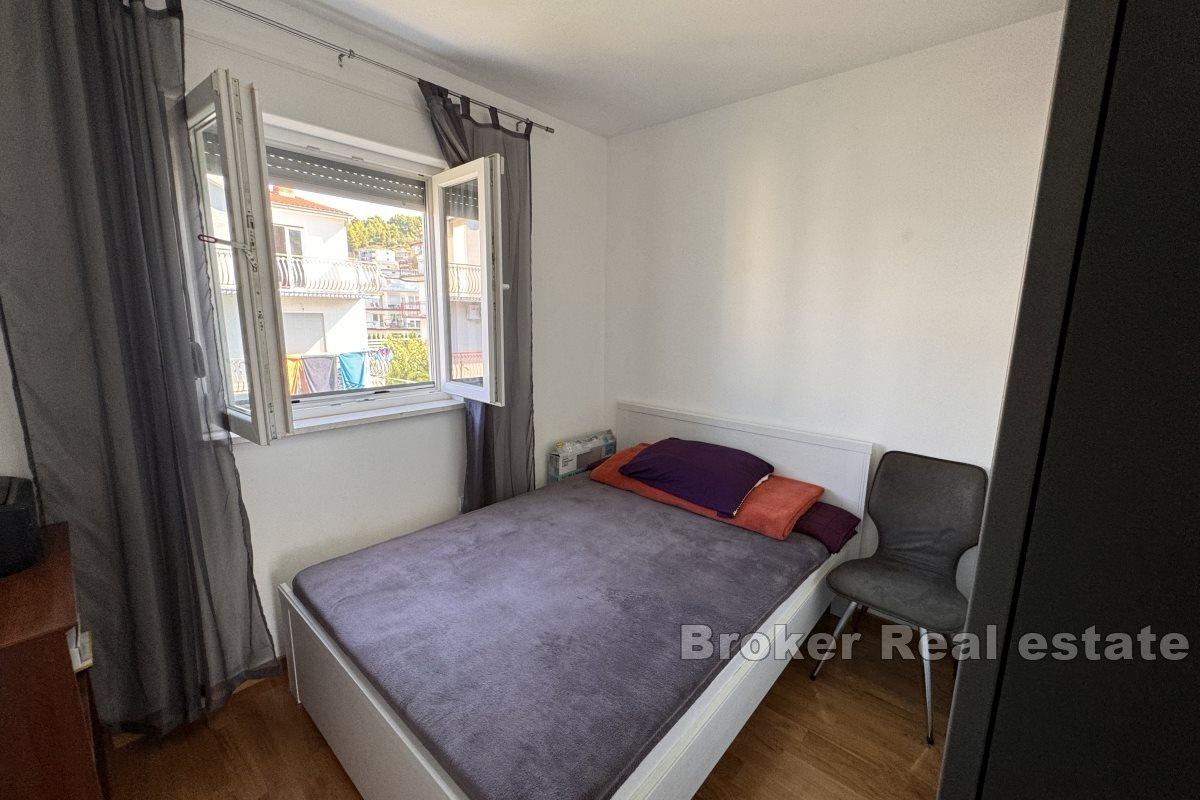 Two-room nicely decorated apartment