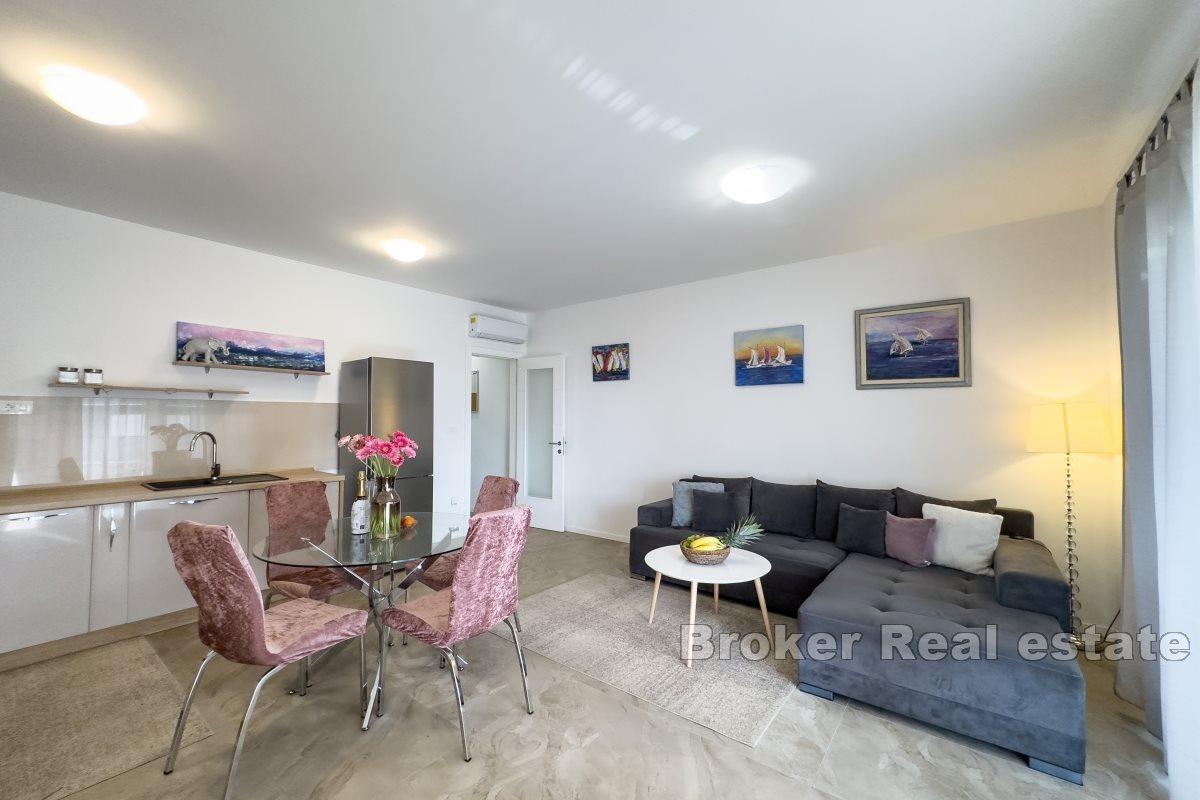 Sjajan sunčan dvosobni apartman