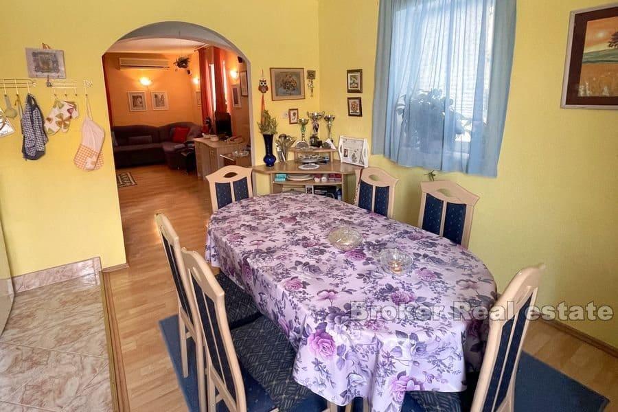 Obiteljska kuća u blizini mora