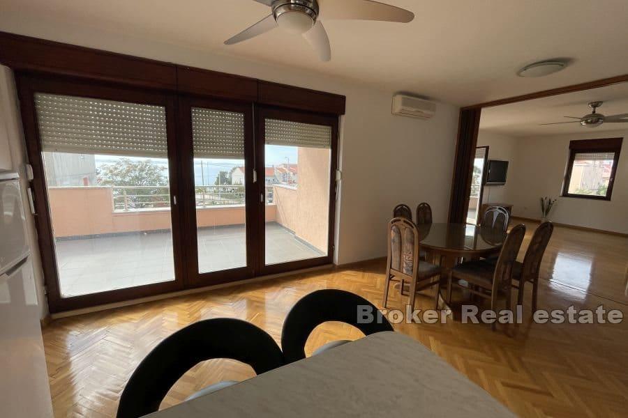 Apartmánový dům s výhledem na moře