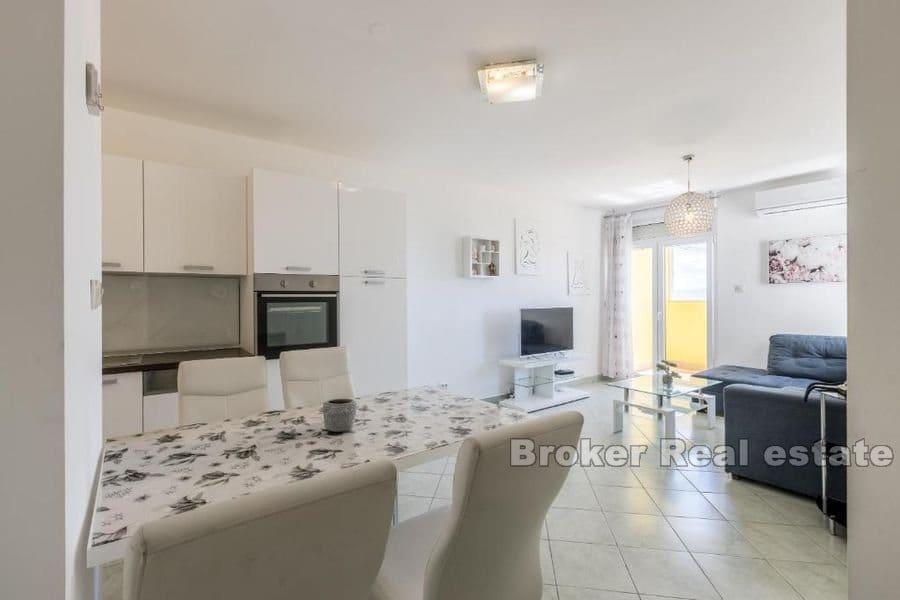 Mertojak, Dvoupokojový apartmán s výhledem na moře