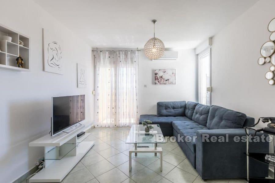 Mertojak, Dvoupokojový apartmán s výhledem na moře
