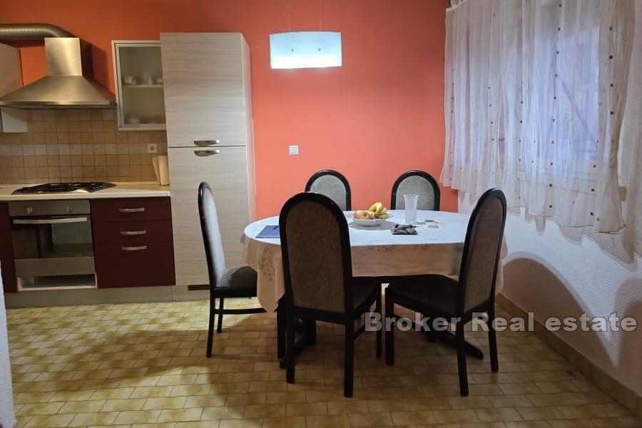 Bekväm lägenhet med tre sovrum