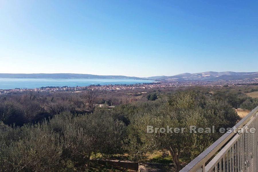 House with panoramic sea view