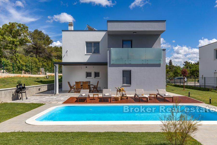 Villa mit Pool