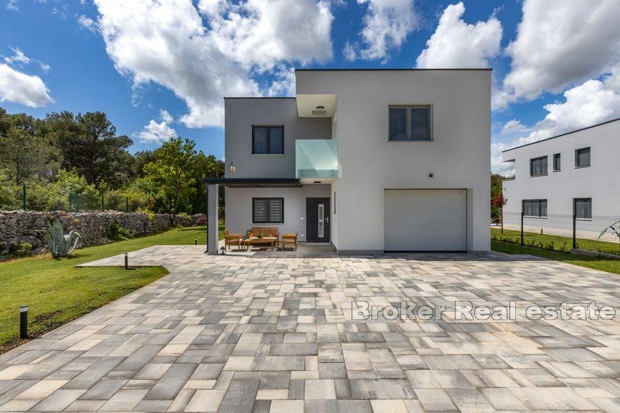Villa mit Pool