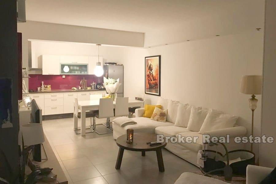 Appartamento bilocale con vista mare