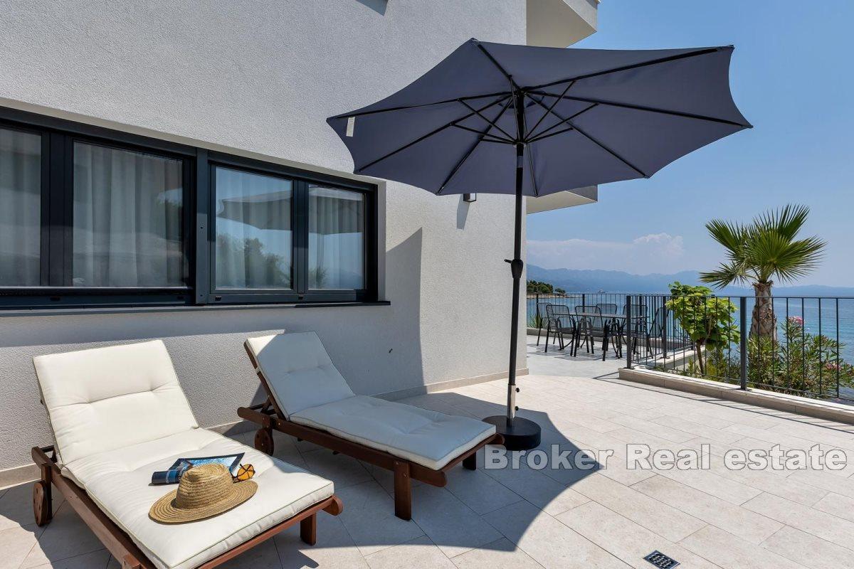 Penthouse, première rangée en bord de mer