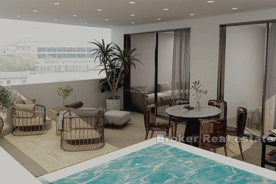 Luxurious one-bedroom apartment with a sea view