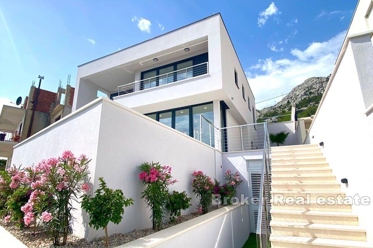 Luxusvilla mit Panoramameerblick