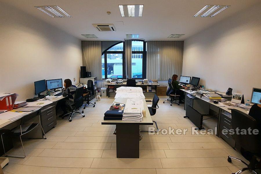 Firule, Powierzchnia biurowa na parterze