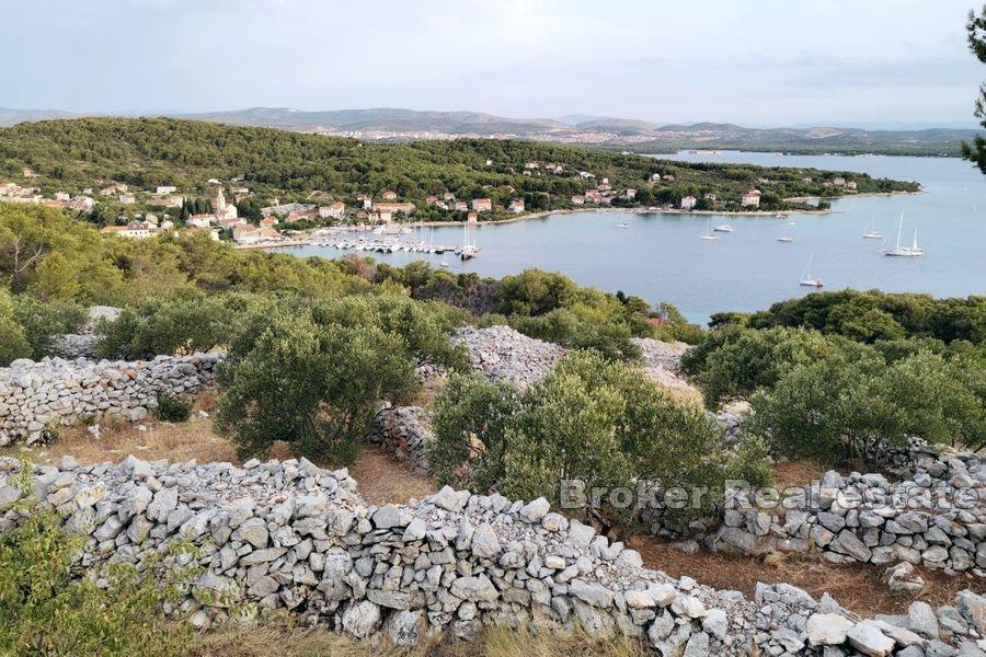 Terreno edificabile con vista mare