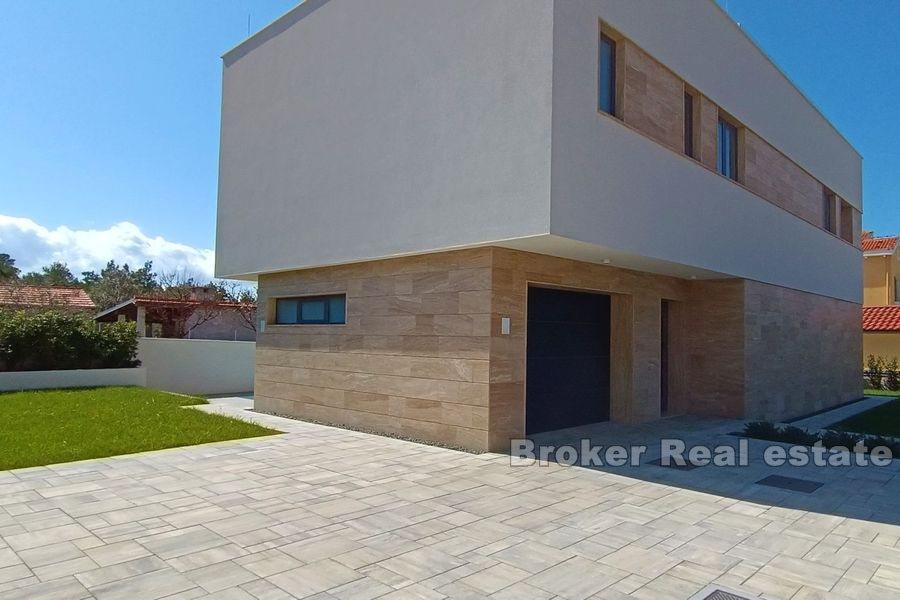 Luxusvilla mit Meerblick und Pool