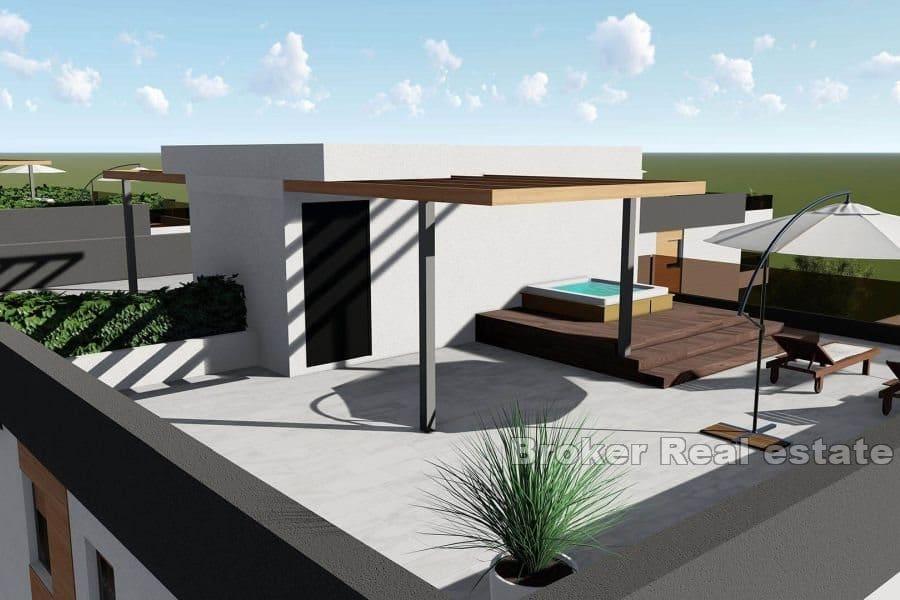 Appartamenti in un nuovo edificio vicino al mare
