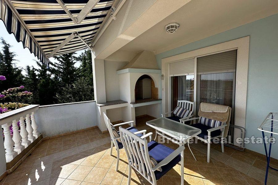 Elegantna vila blizu mora