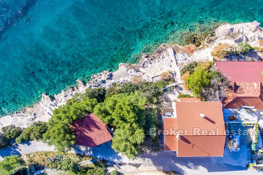 Casa con un bellissimo giardino
