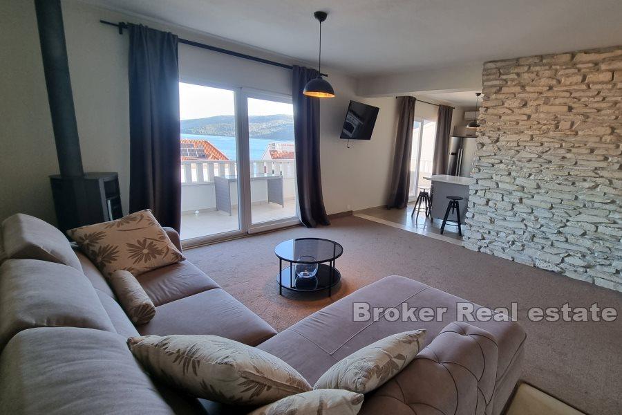 Apartmenthaus mit Meerblick