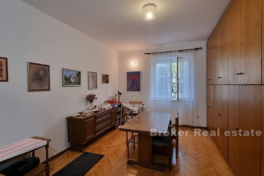 Bačvice – Geräumige Wohnung im weiteren Stadtzentrum