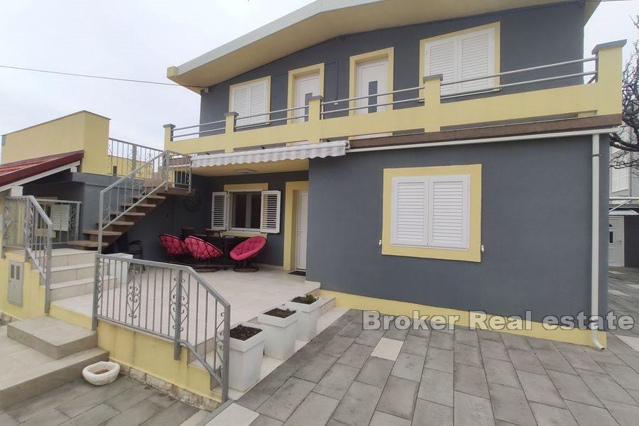 House with several residential units