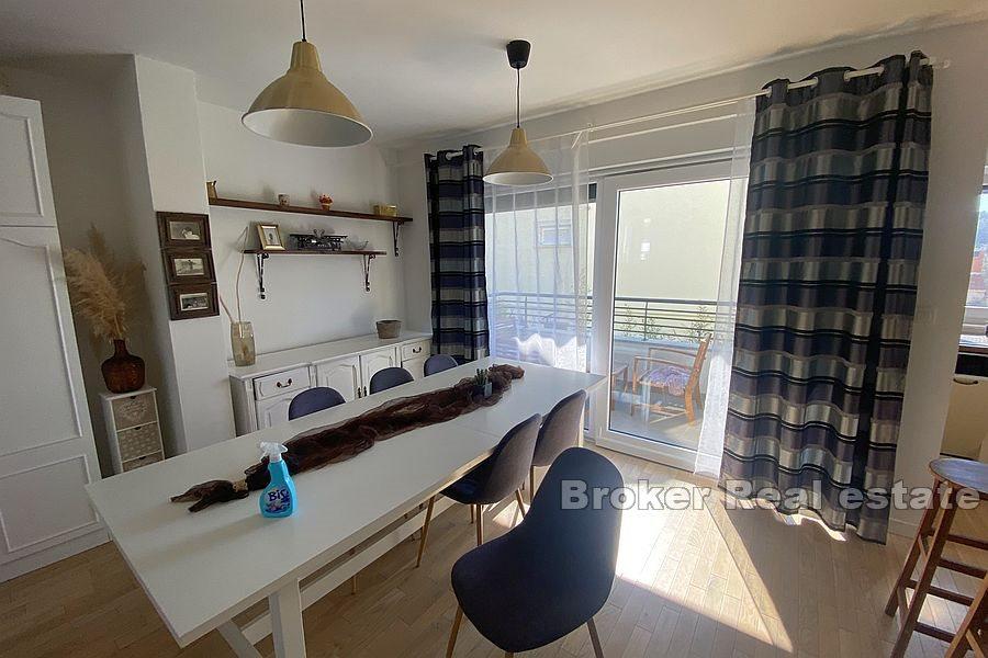 Doppelhaushälfte mit Dachterrasse