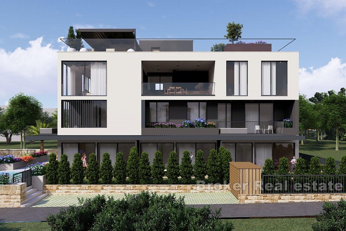 Neugebautes Penthouse mit Panoramablick aufs Meer